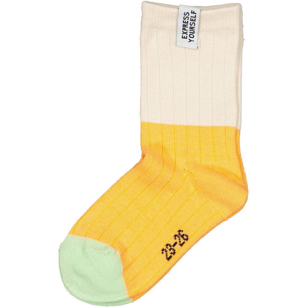 17720-chaussettes-orange-1.jpg
