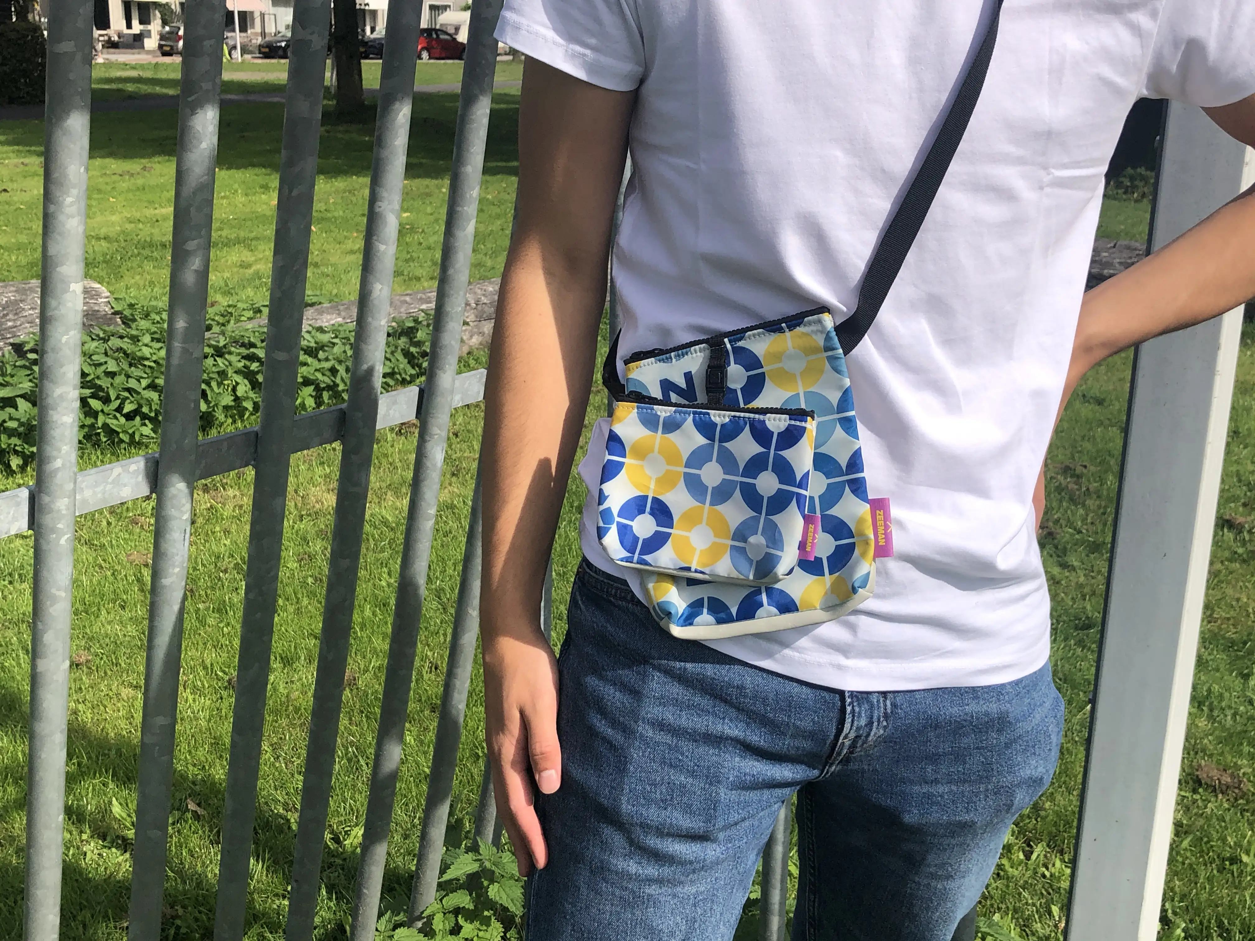 18730-sac-bandouli-re-blanc-1.jpg