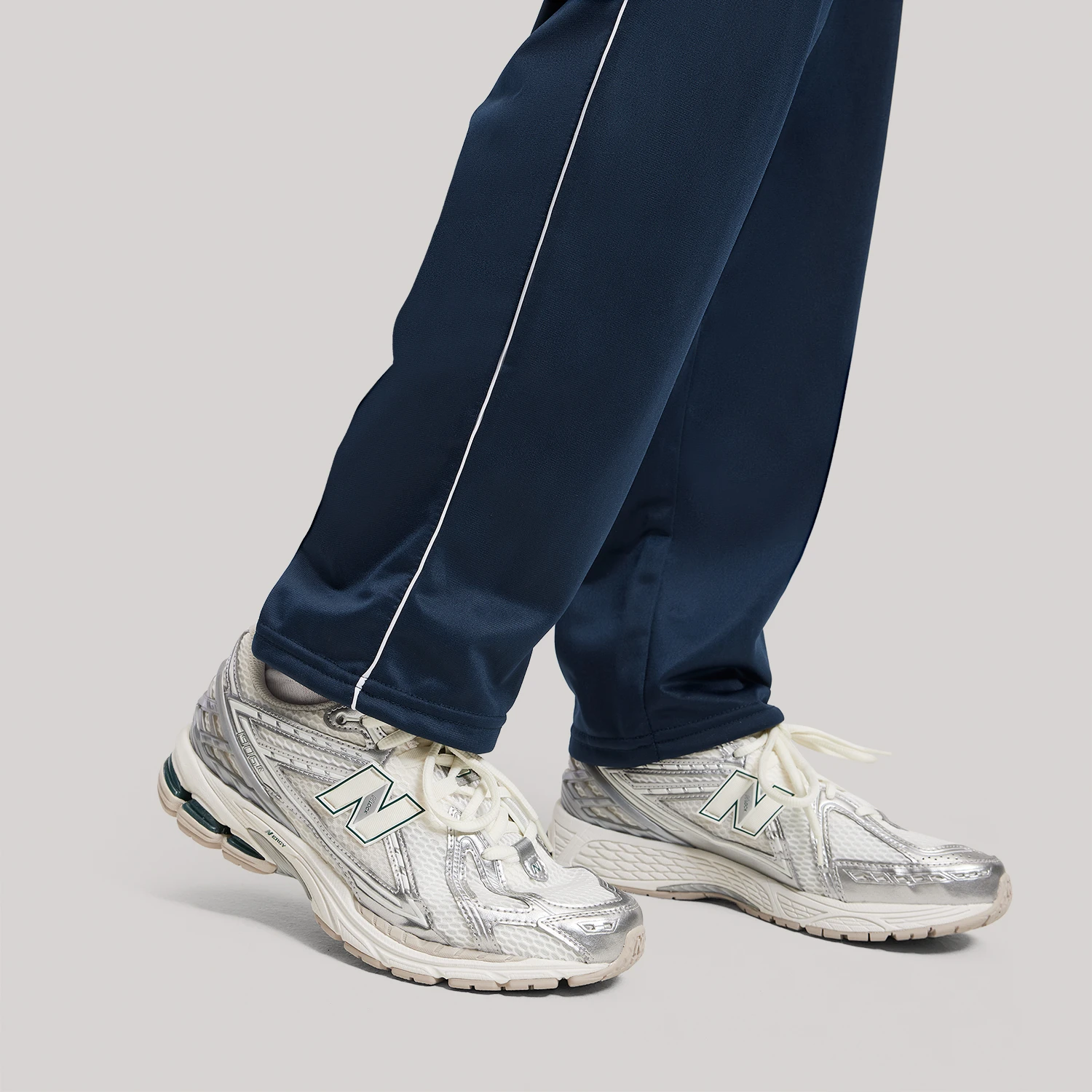 21115-pantalon-de-surv-tement-bleu-1.jpg