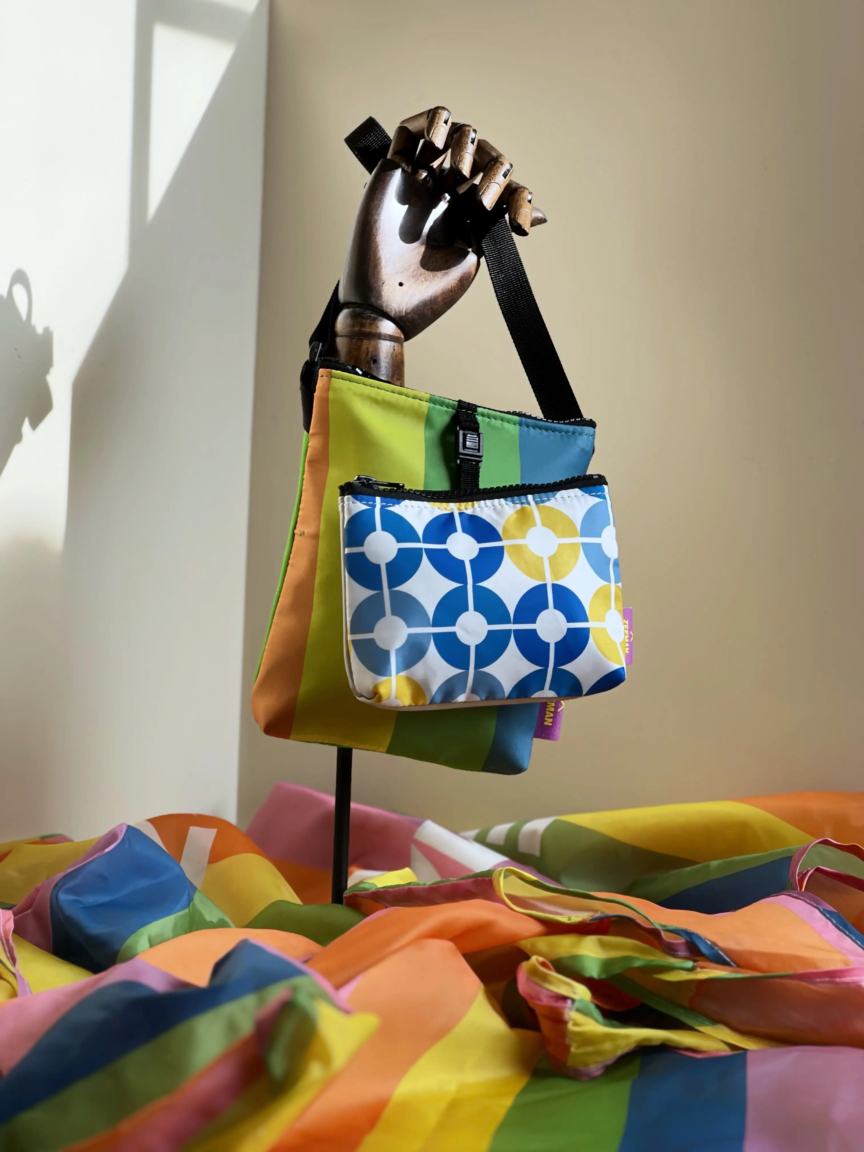 44356-sac-bandouli-re-bleu-1.jpg