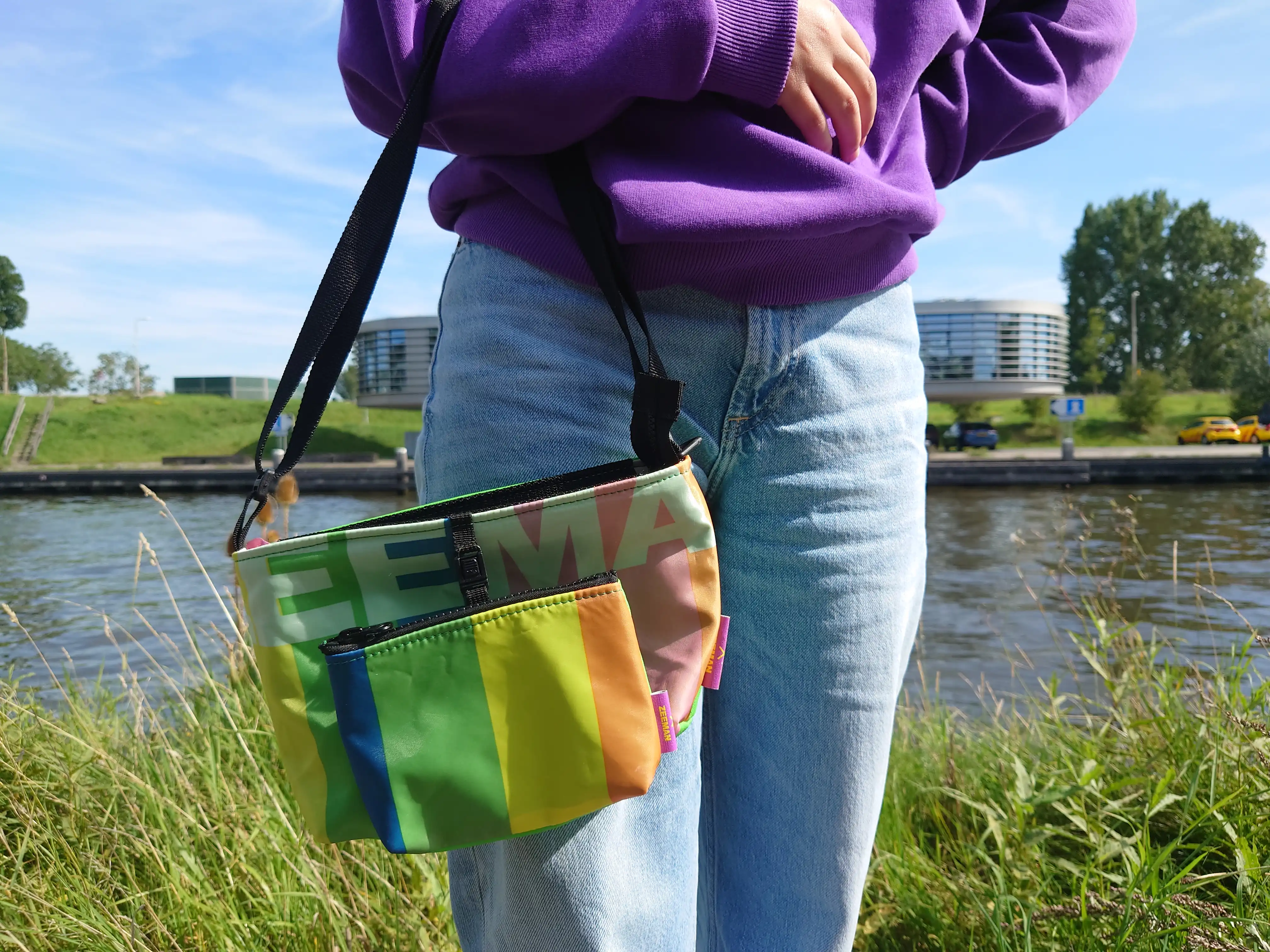 62208-sac-bandouli-re-vert-1.jpg